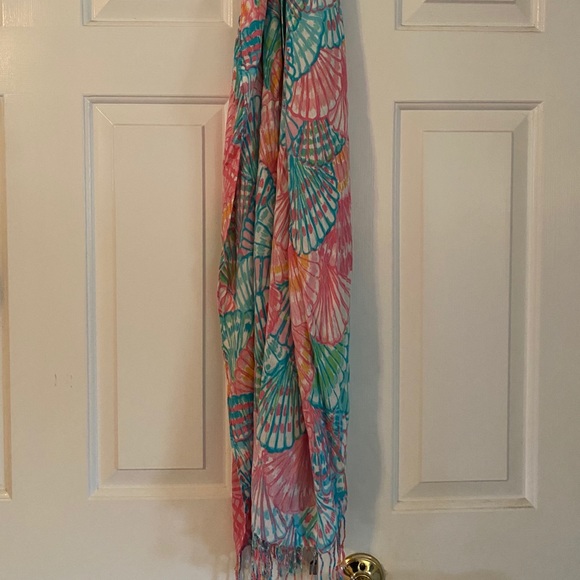 Lilly Pulitzer Accessories - Lilly Pulitzer Shell Print Scarf